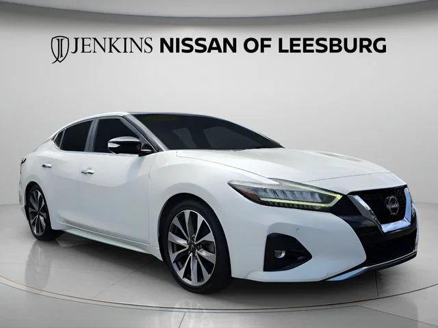 Used 2023 White Nissan Platinum image 2