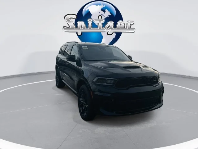 New 2026 Diamond Black Clear-Coat Exterior Paint Dodge GT Plus image 3