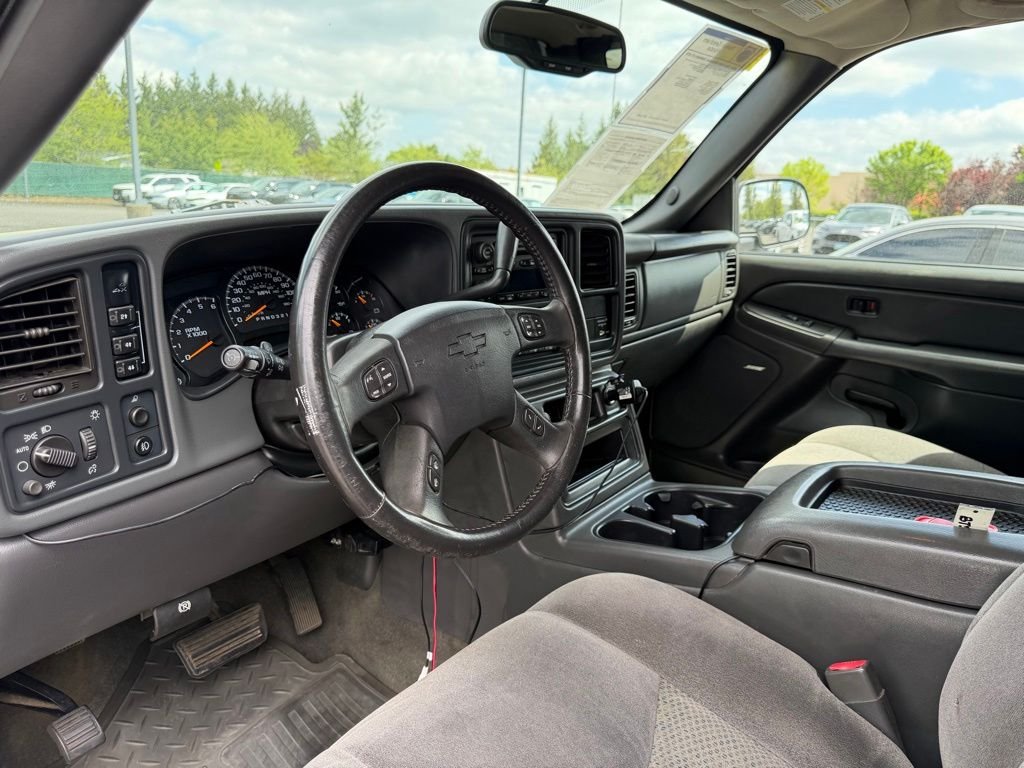 Used 2006 Blue Granite Metallic Chevrolet LT image 15