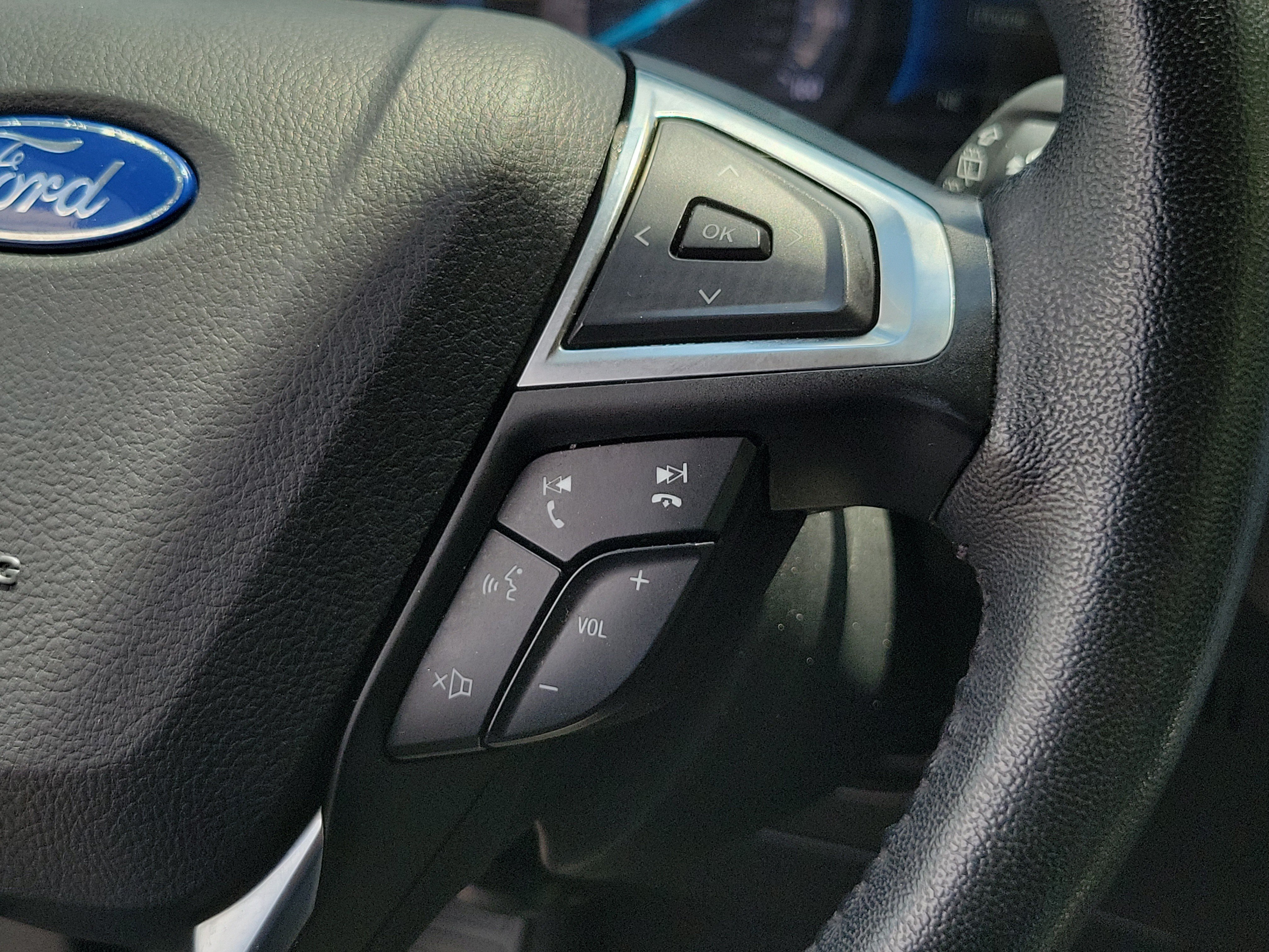 Used 2024 Agate Black Metallic Ford SEL image 24