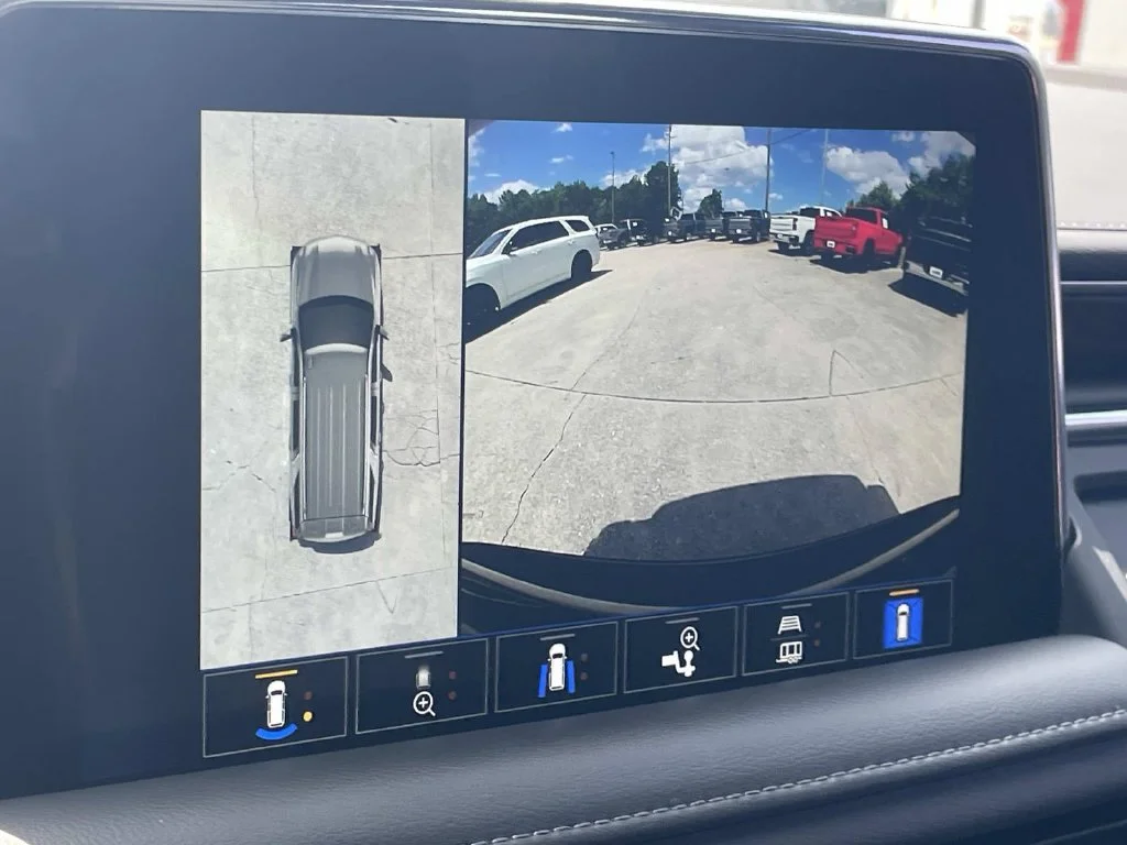 2022 Chevrolet Tahoe LT - Photo 18