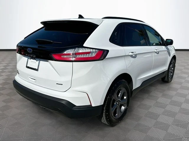 Used 2024 White Ford SEL image 5