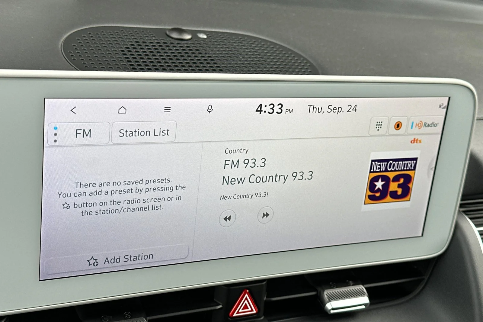 Used 2024 White Hyundai SEL image 19