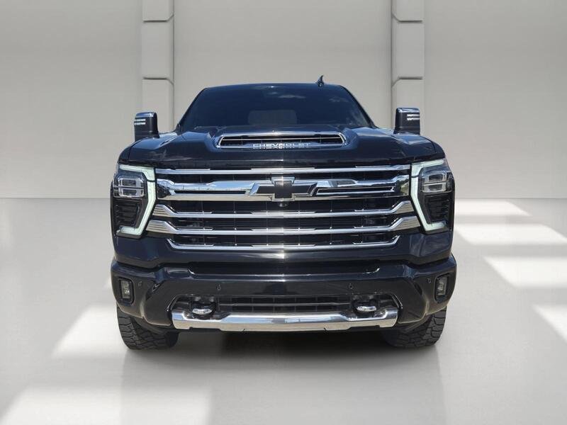 Used 2025 Black CHEVROLET 4WD CREW CAB 159" HIGH COUNTRY image 8