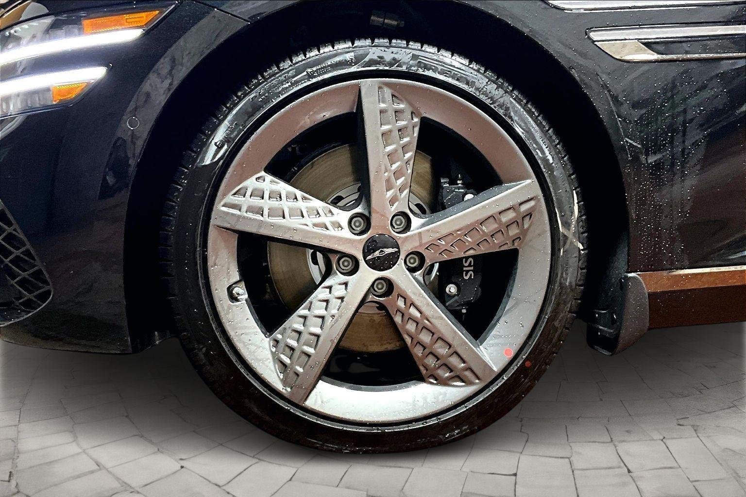 New 2026 Vik Black Genesis 2.5T SPORT PRESTIGE image 15