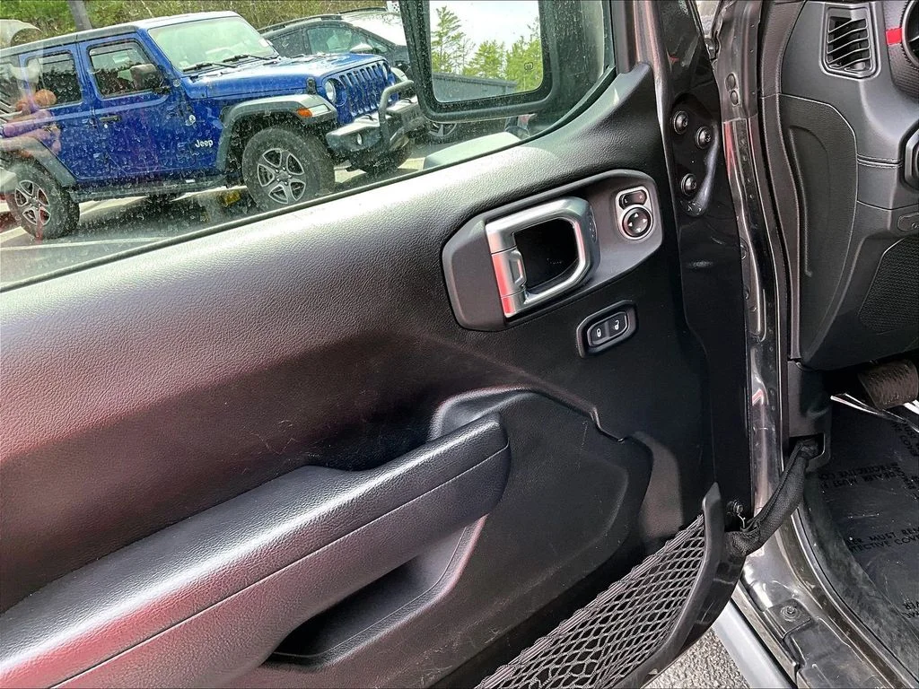 Used 2024 Gray Jeep Rubicon image 11