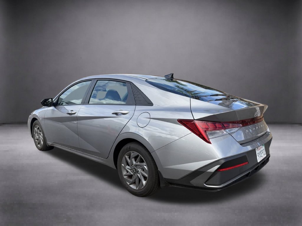 Used 2026 Silver Hyundai Blue image 10