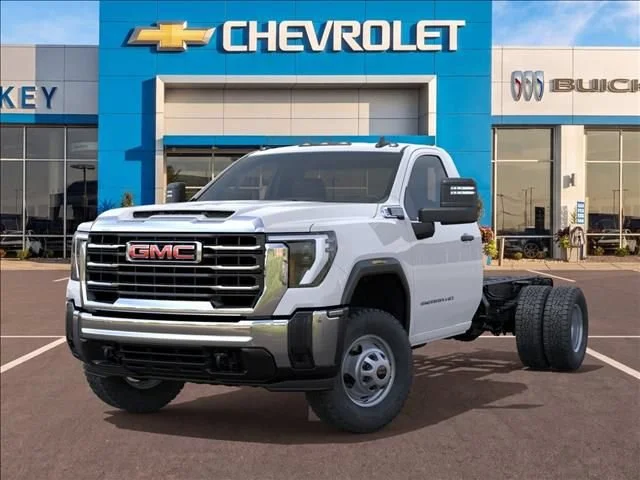 2025 GMC Sierra 3500HD Pro - Photo 6