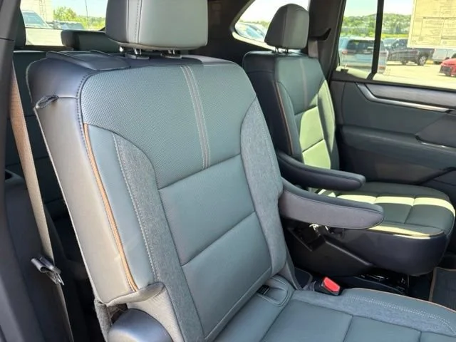 New 2026 Riverstone Metallic GMC AT4 image 22