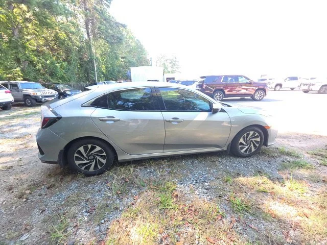 Used 2018  Honda LX image 6