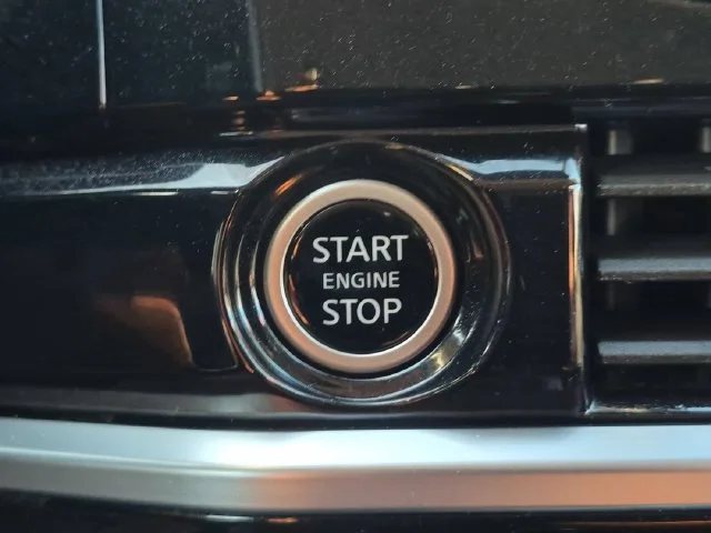 Used 2023 Blue Nissan SL image 28