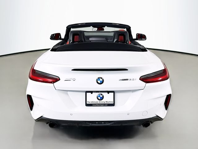 New 2026 Alpine White BMW sDrive30i image 6