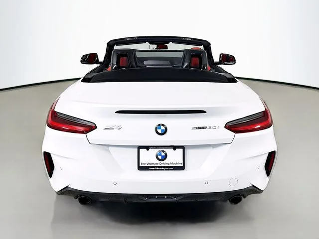 New 2026 White BMW sDrive30i image 6