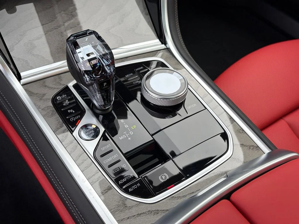 2026 BMW 8 Series 840i - Photo 18