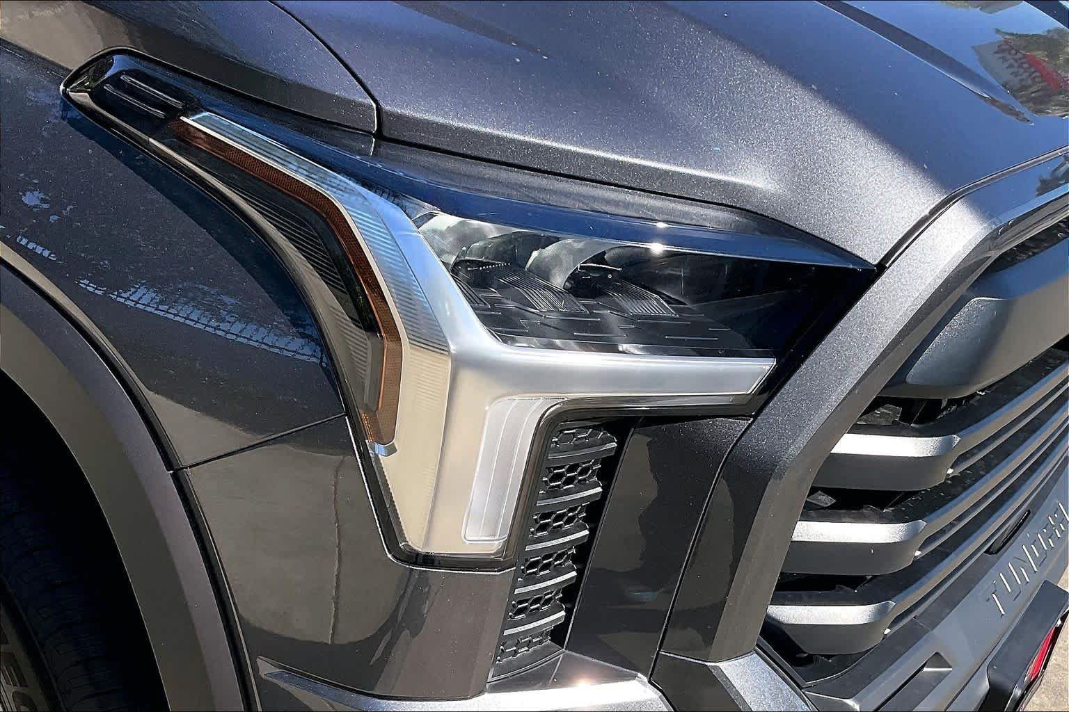 2026 Toyota Tundra SR5 - Photo 13