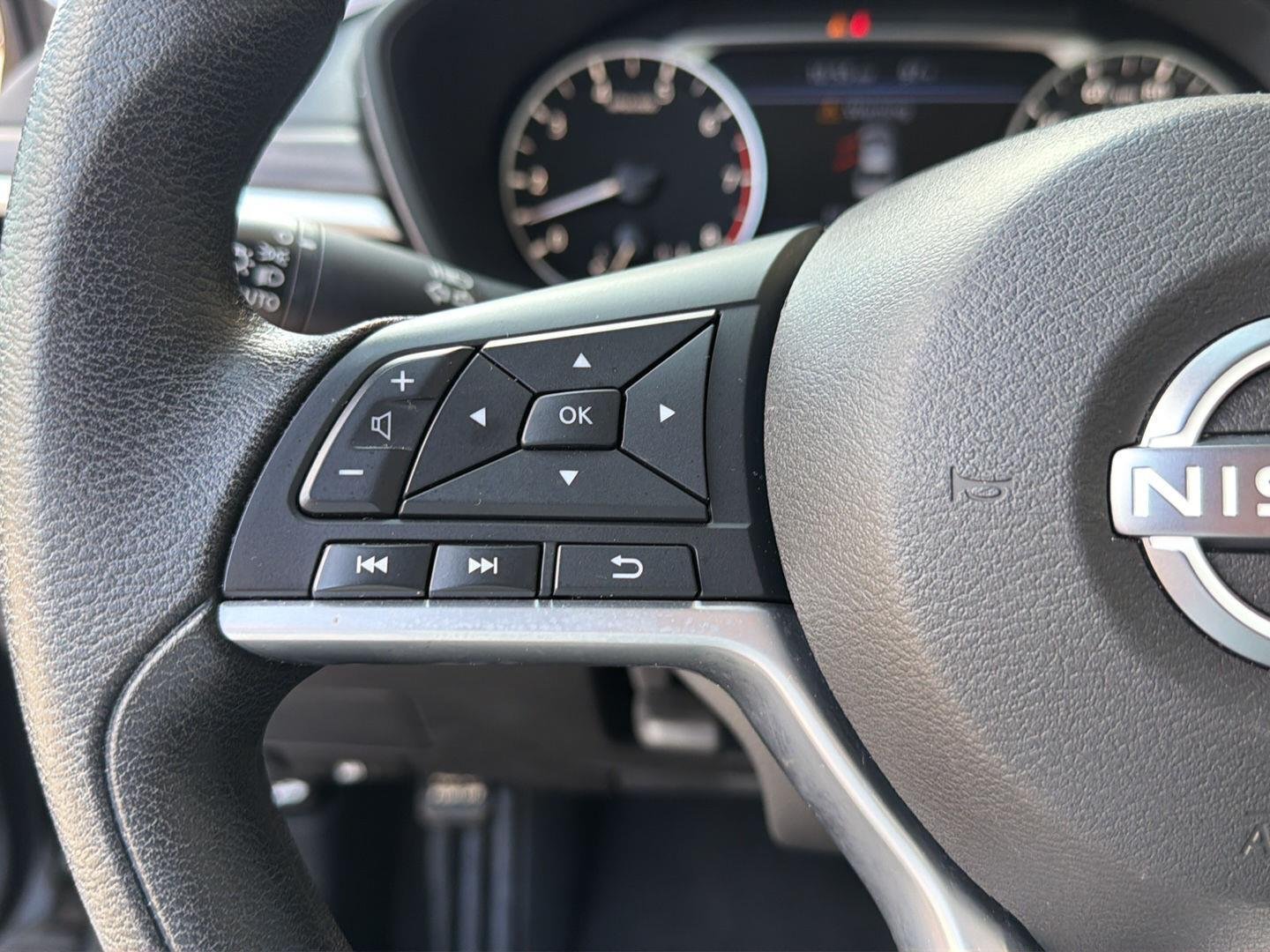 Used 2025 Gun Metallic Nissan SV image 21