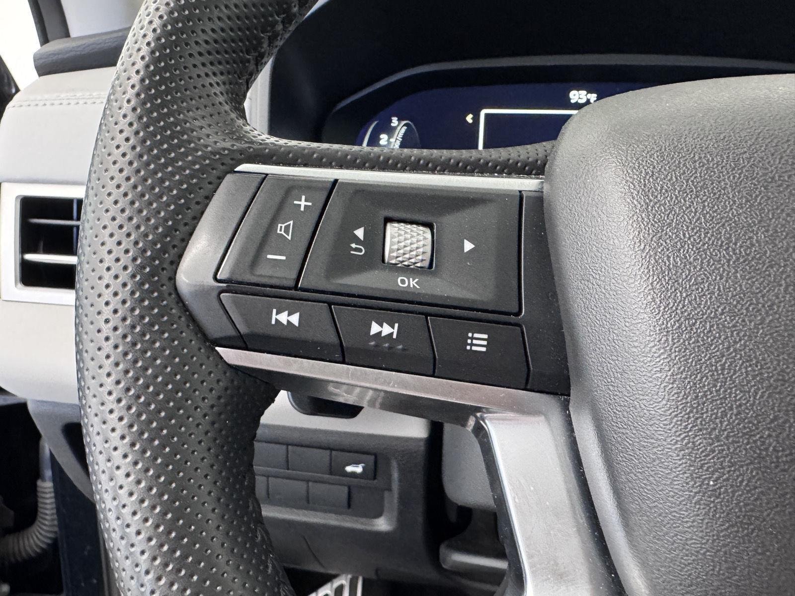 2025 Mitsubishi Outlander SEL - Photo 37