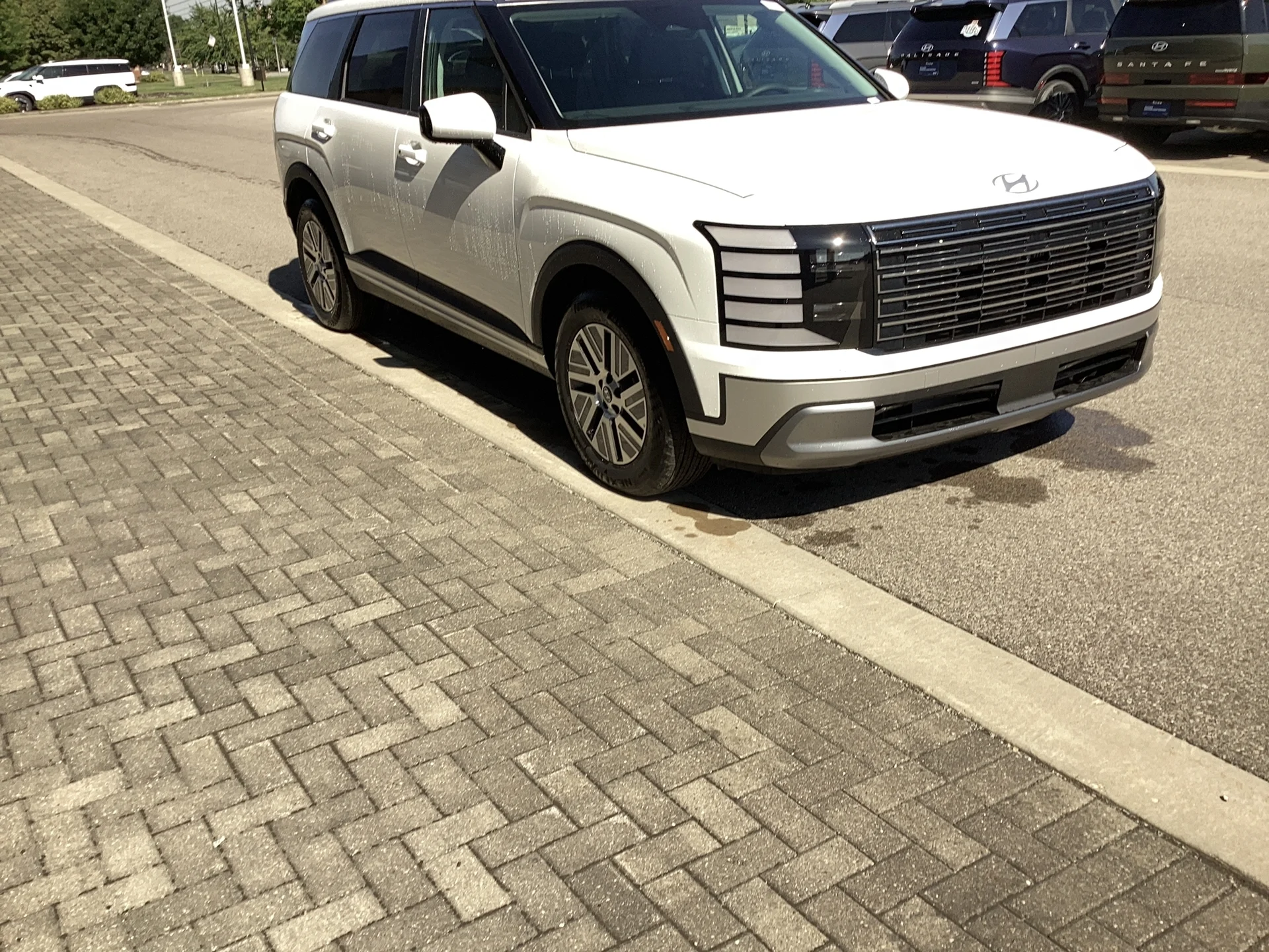 New 2026 Creamy White Pearl Hyundai SEL 7P image 3