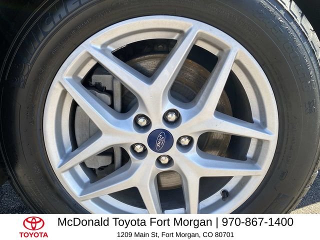 Used 2022 Black Ford SEL image 10