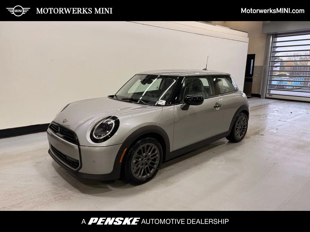 2025 MINI Hardtop Cooper's photo