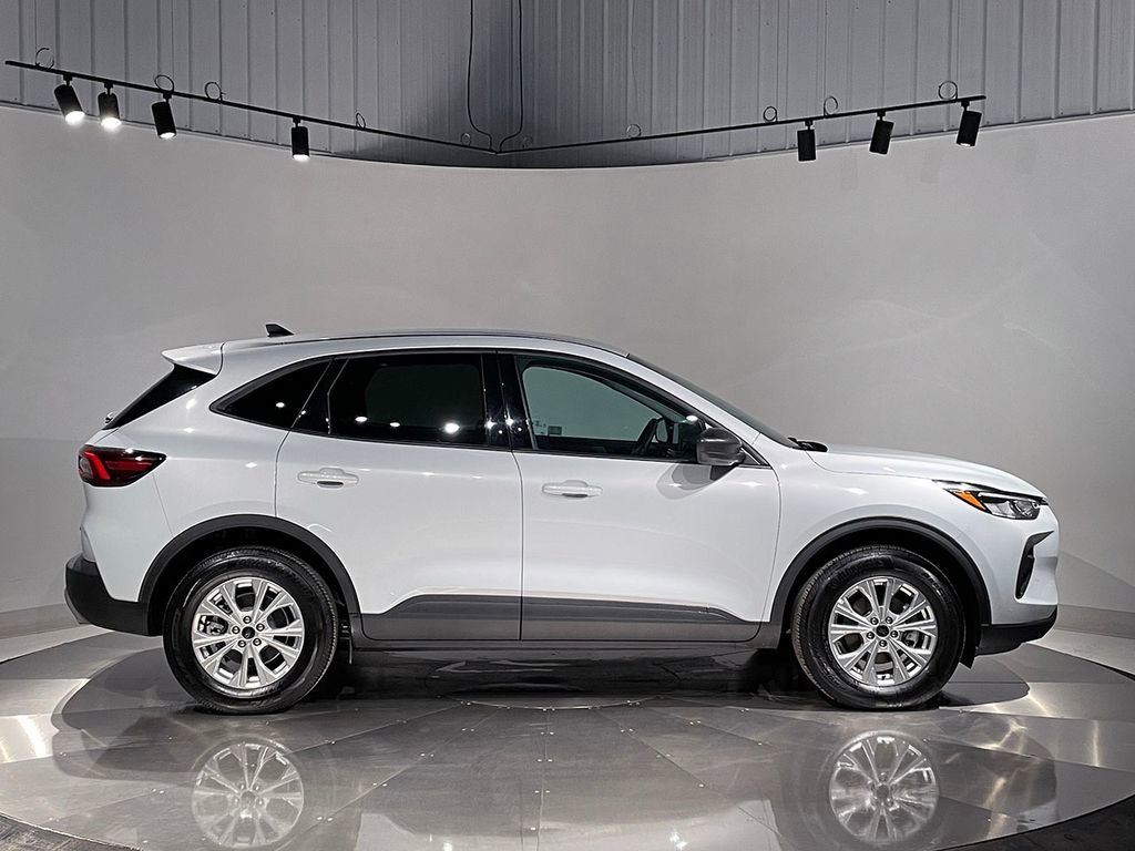 2025 Ford Escape Active - Photo 10