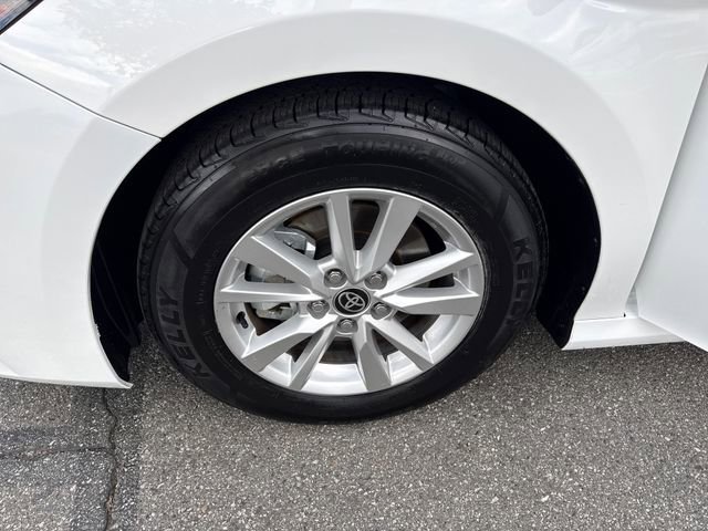 2025 Toyota Camry LE - Photo 26