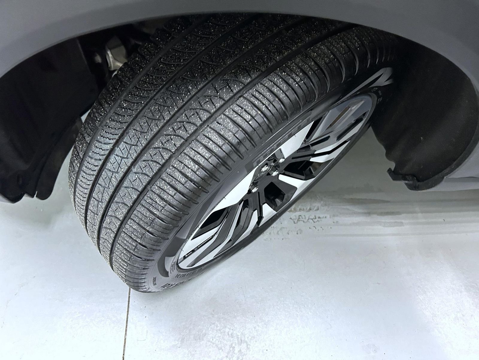 Used 2025 Gray Ford Platinum image 24