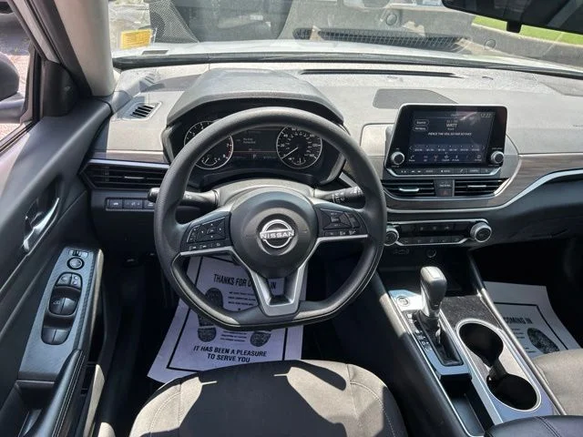 Used 2024 Silver Nissan 2.5 SV image 26