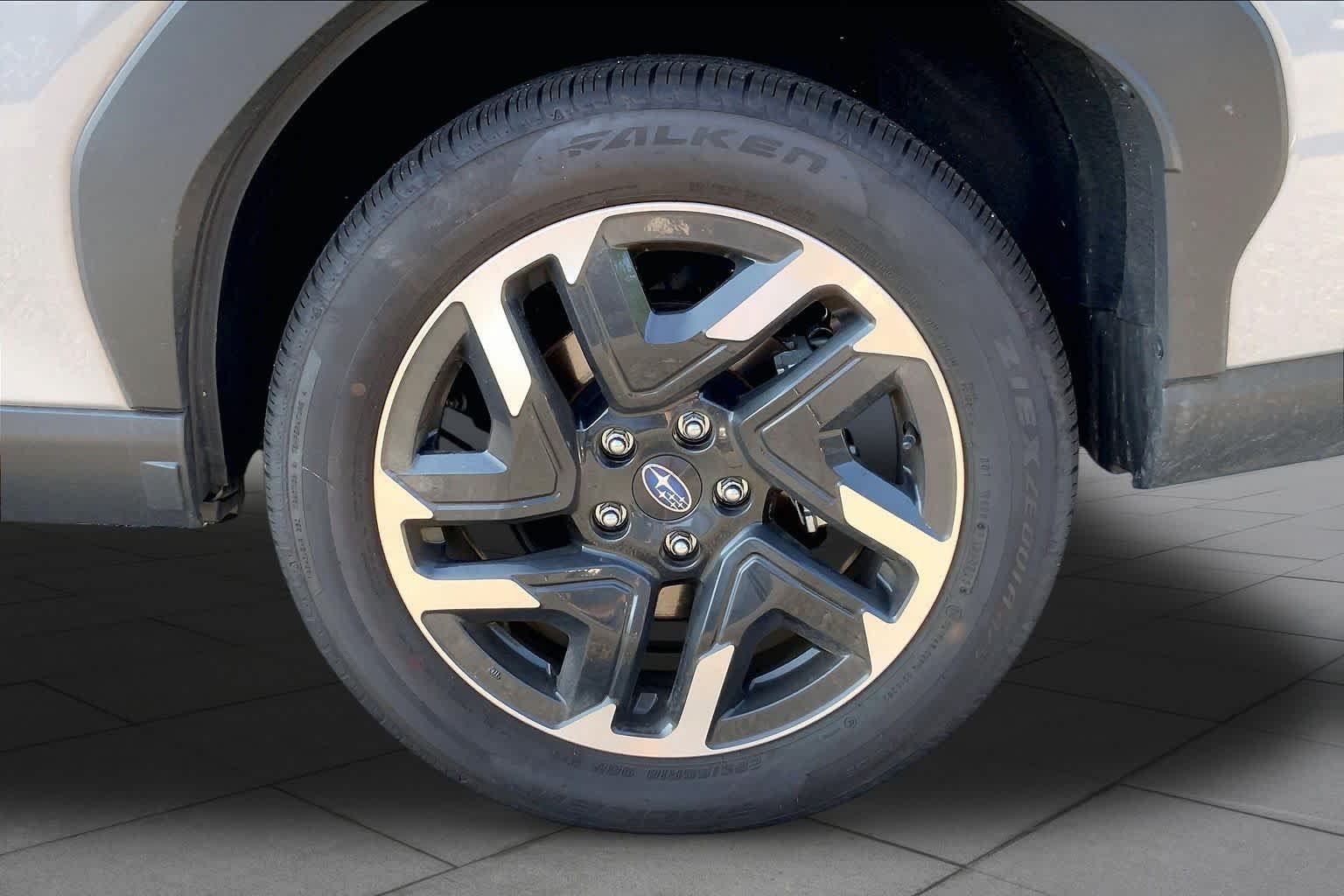 Used 2026 River Rock Pearl Subaru Limited image 10