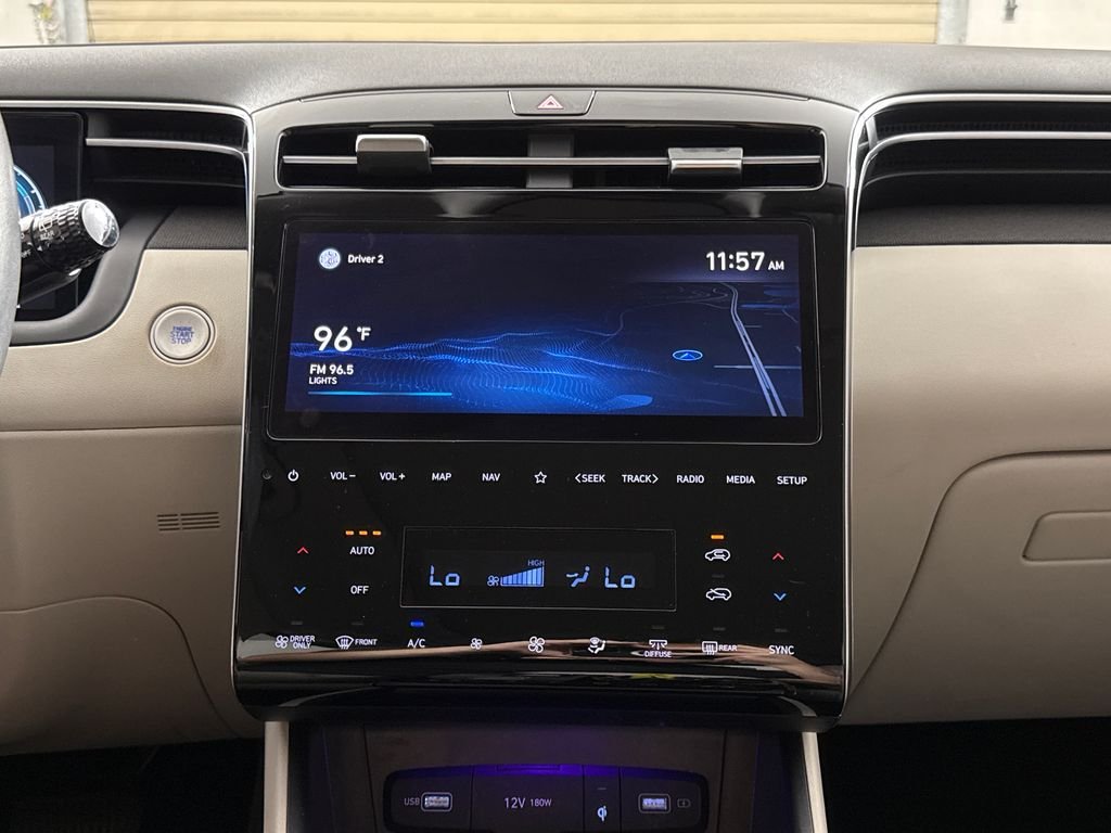 2022 Hyundai Tucson Limited - Photo 18