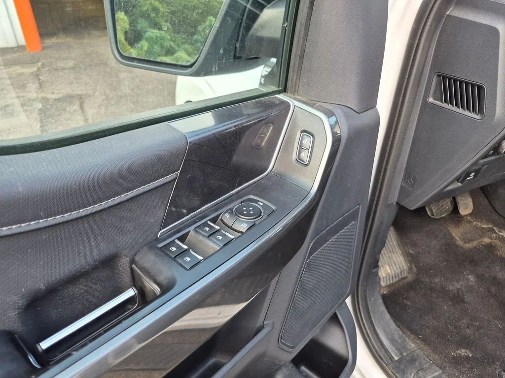 Certified Used 2023 Oxford White Ford XLT image 17