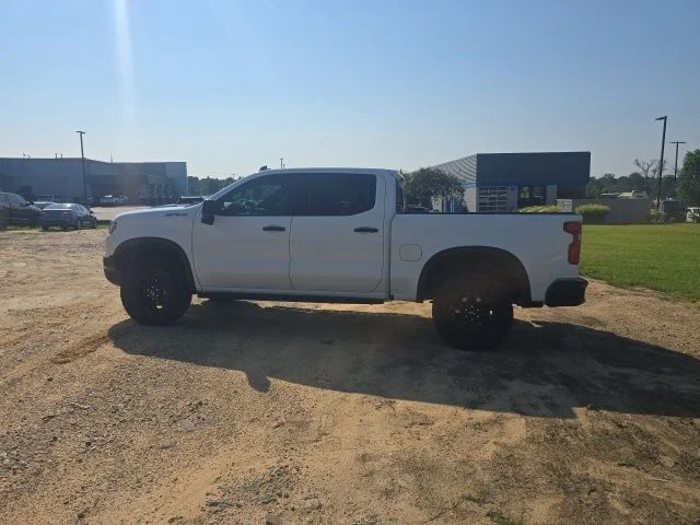 Used 2023 White Chevrolet ZR2 image 5