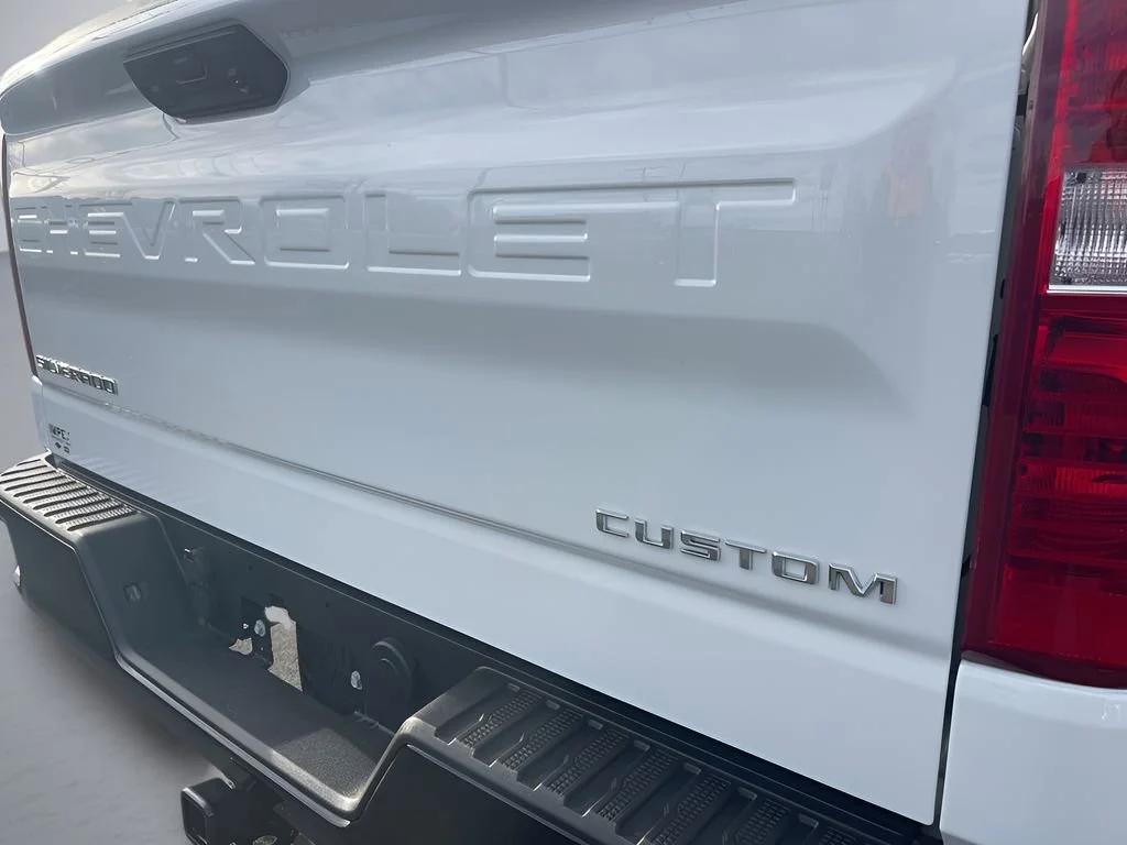 Used 2025 Summit White Chevrolet Custom Trail Boss image 33