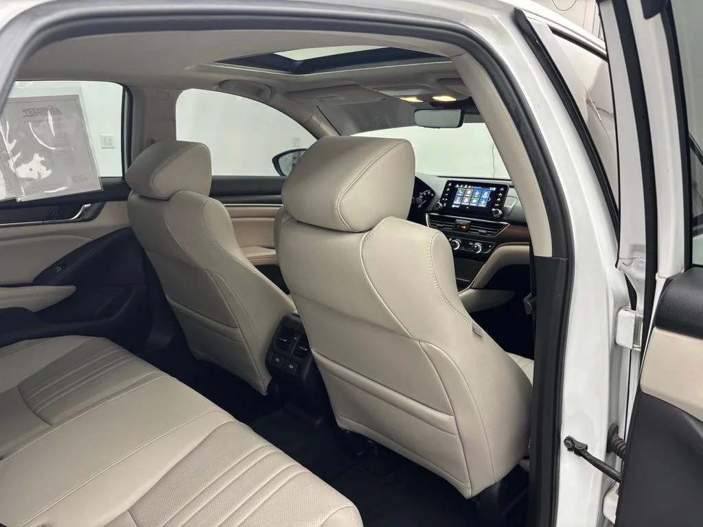 Used 2021  Honda EX-L image 39
