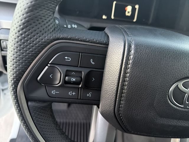 2026 Toyota Tacoma SR5 - Photo 10