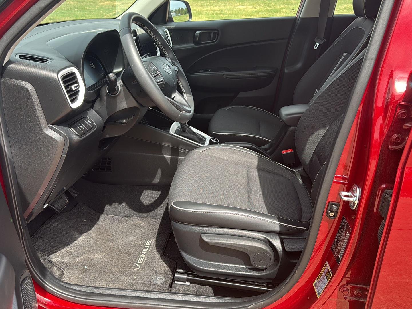Used 2025 Ultimate Red Hyundai Limited image 11