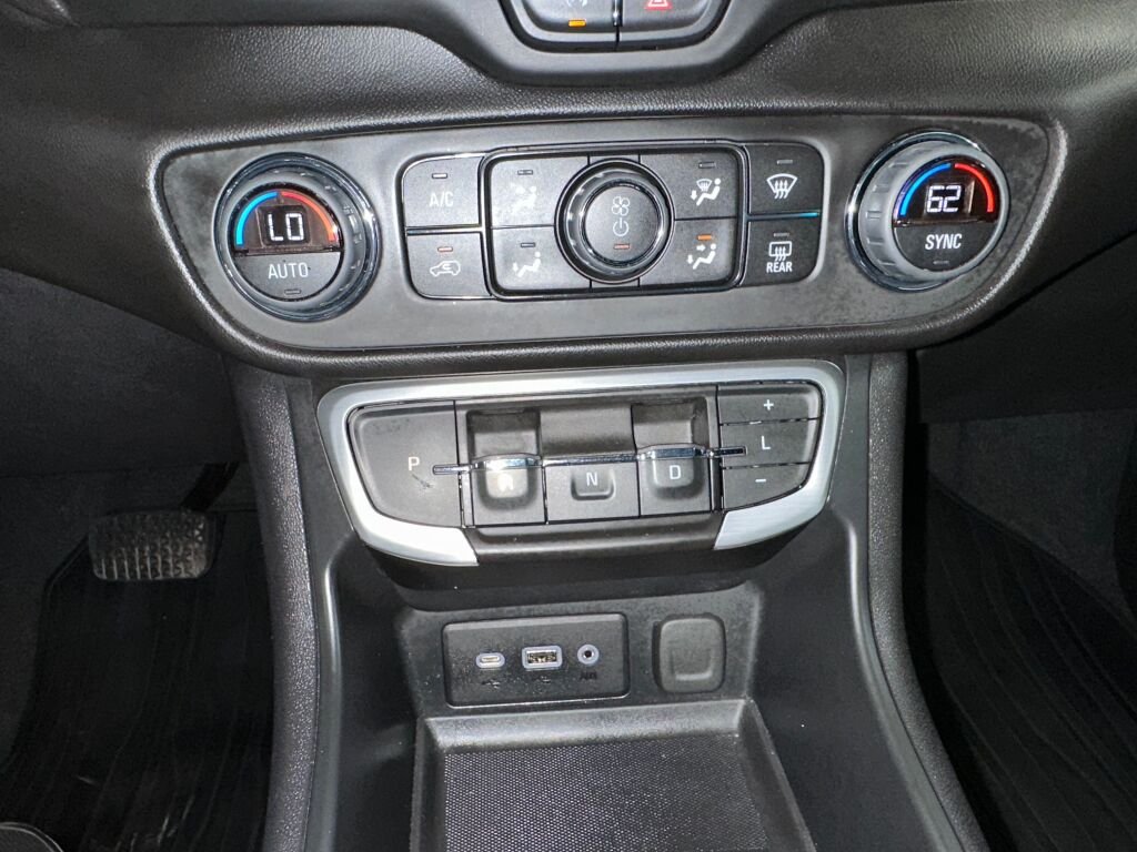 2023 GMC Terrain SLE - Photo 14