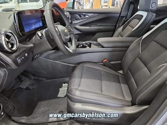 New 2025 Sterling Gray Metallic Chevrolet LT image 5