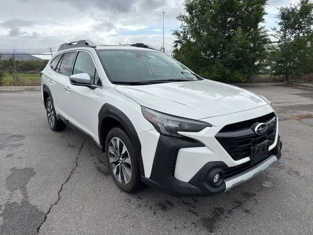 2025 Subaru Outback Touring XT's photo