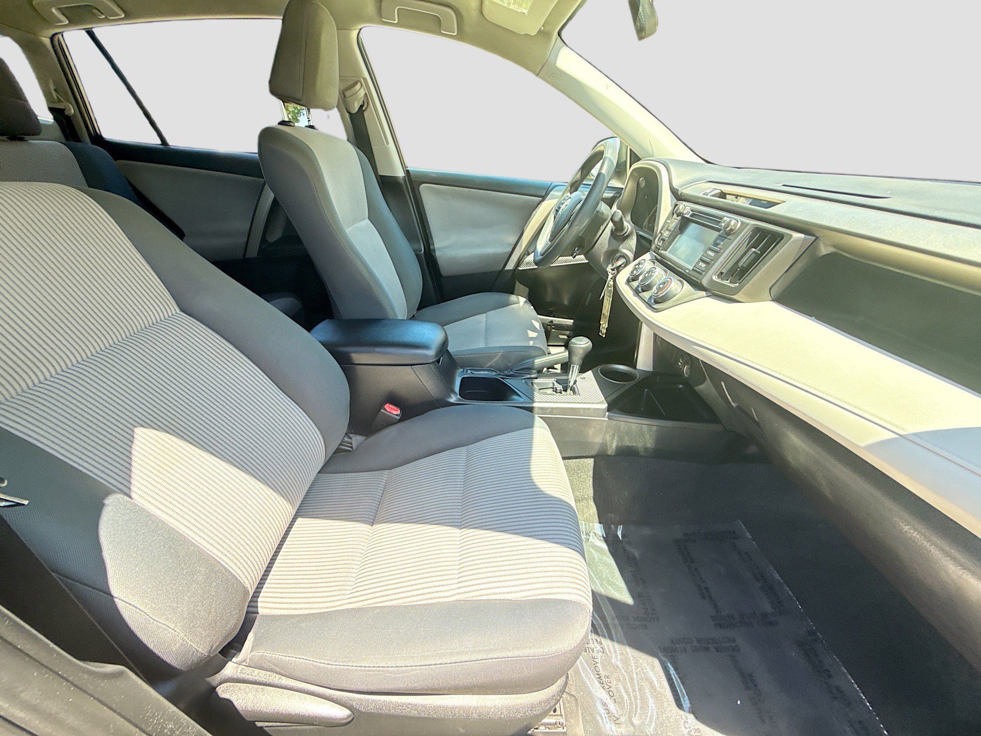 Used 2015 Magnetic Gray Metallic Toyota LE image 30
