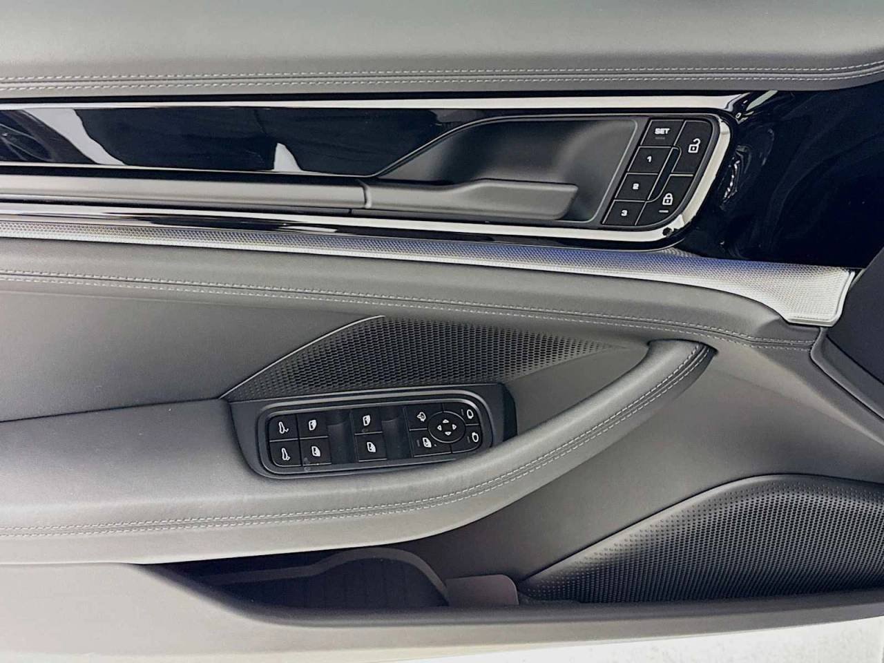 2026 Porsche Panamera Base - Photo 11