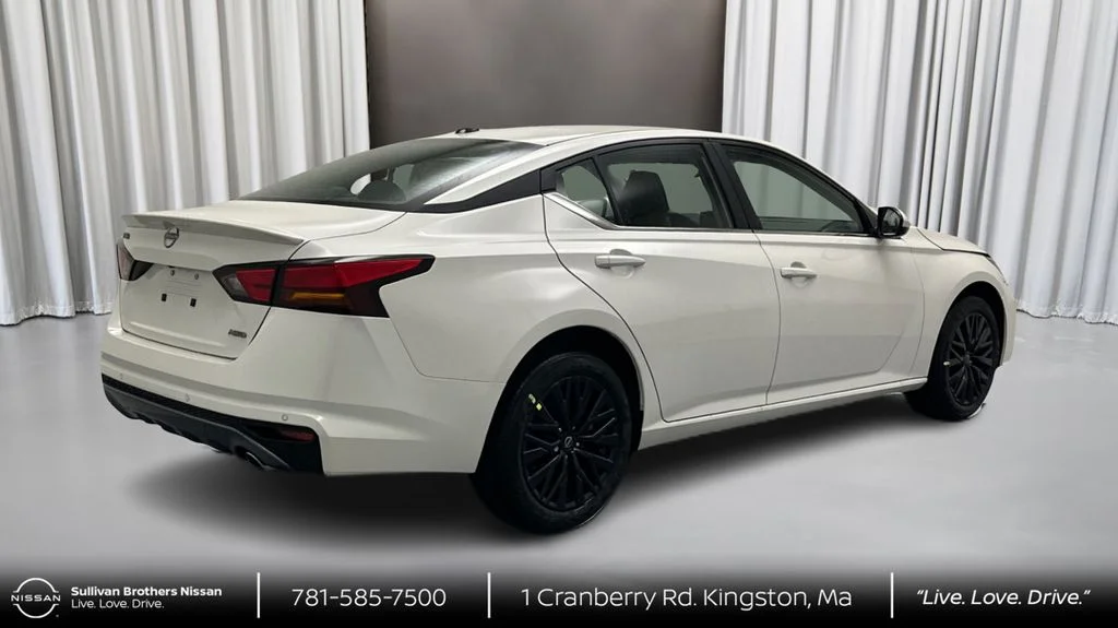 New 2026 White Nissan 2.5 SV image 5