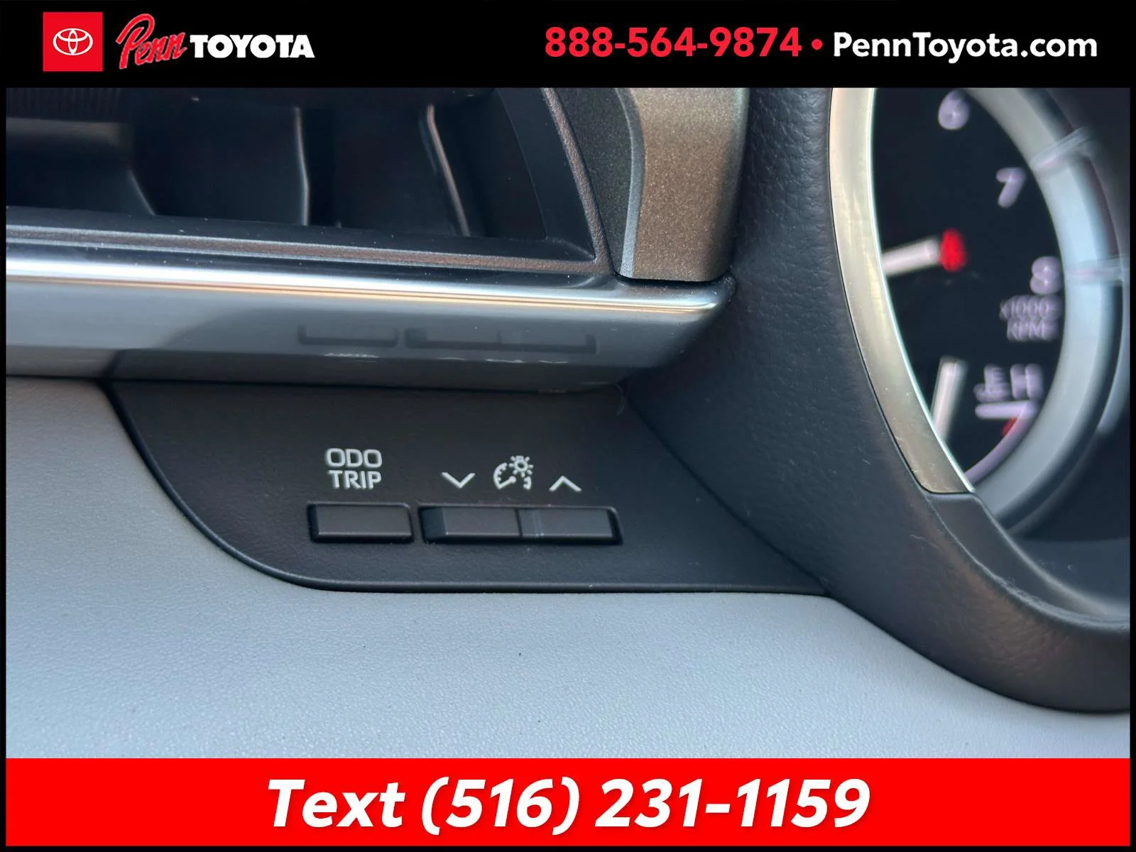 Used 2020 MAGNETIC GRAY MET Toyota Limited image 25