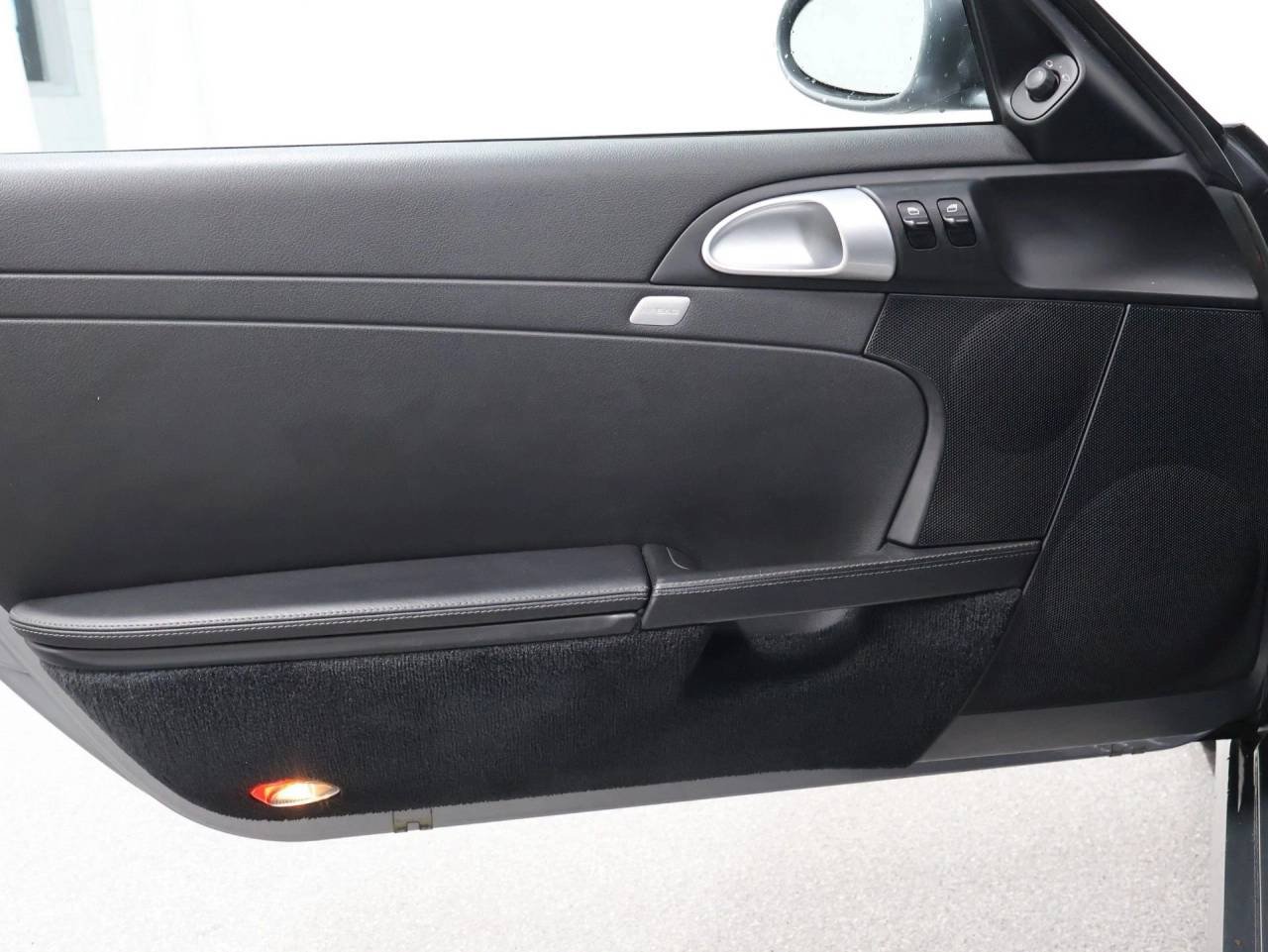 Used 2006 Seal Grey Metallic Porsche S image 15