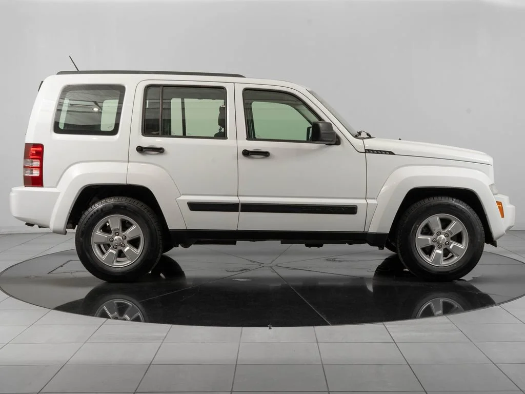 Used 2012 Bright White Clearcoat Jeep Sport image 11