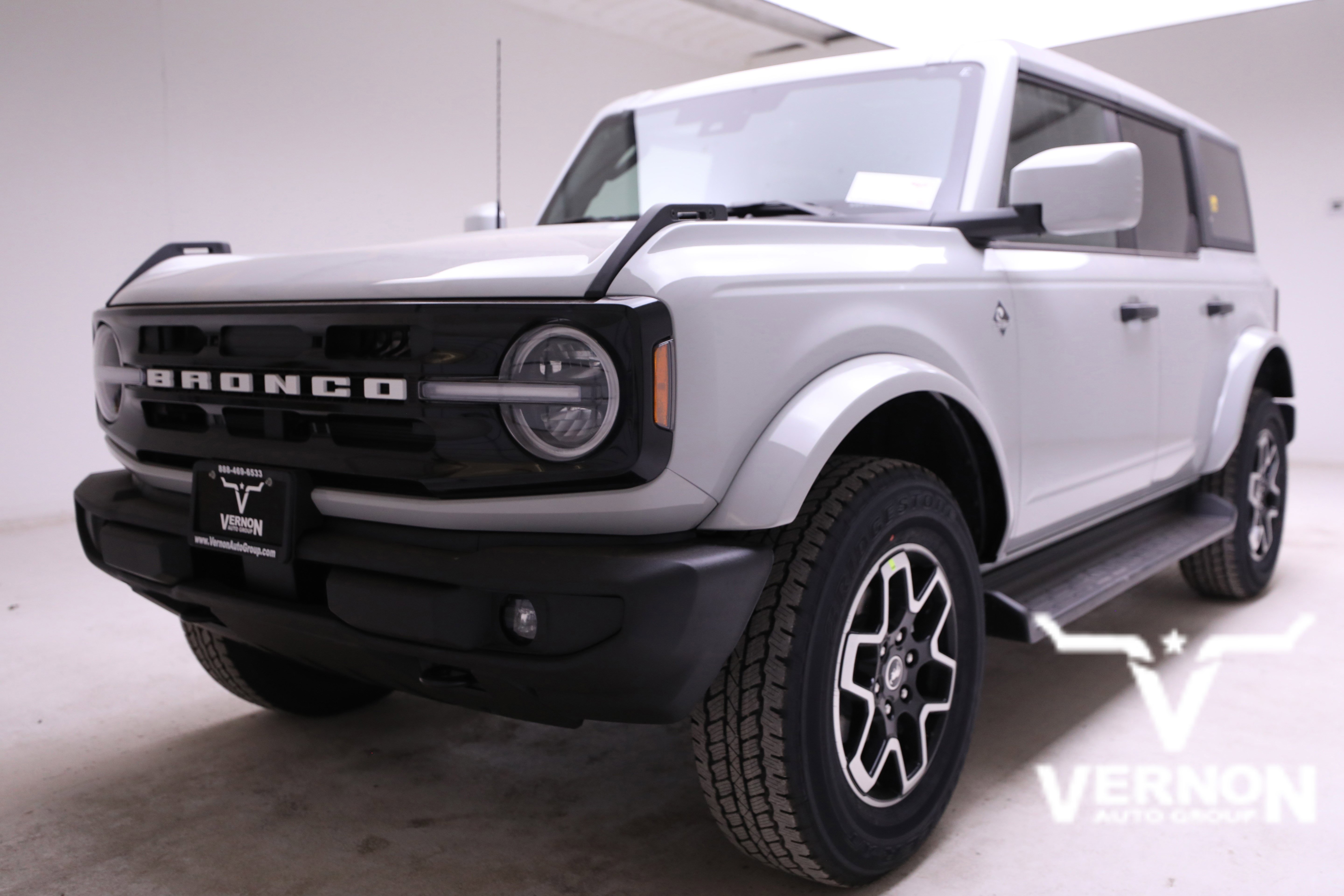 2026 Ford Bronco Outer Banks 4x4's photo