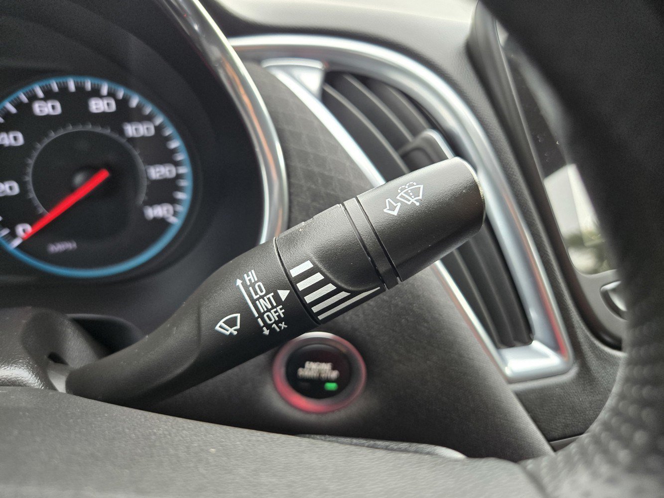 Used 2021 SUMMIT WHITE Chevrolet LT image 19