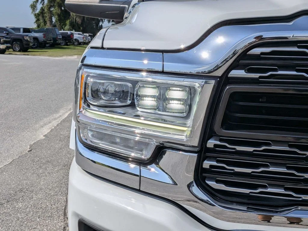 Used 2022 White Ram Limited image 9