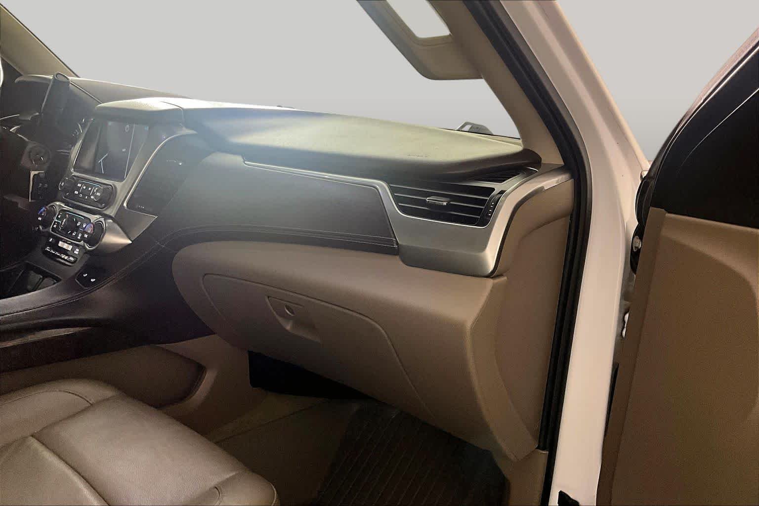Used 2015 Summit White Chevrolet LT image 17