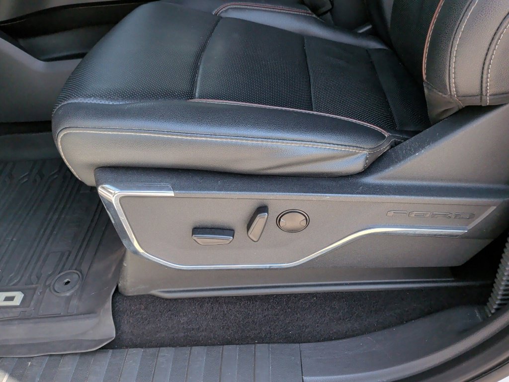 Used 2023 Oxford White Ford Lariat image 13